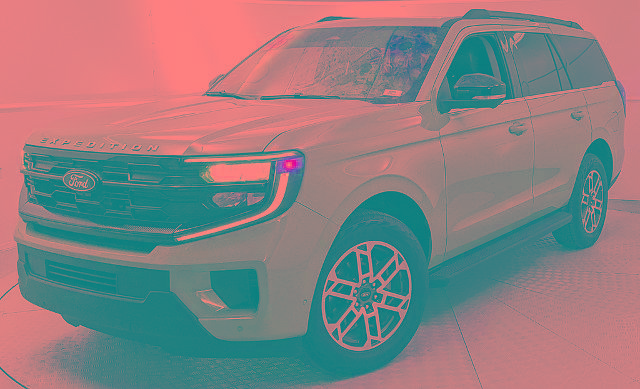 Certified 2025 Ford Expedition Active AWD/4WD image 6