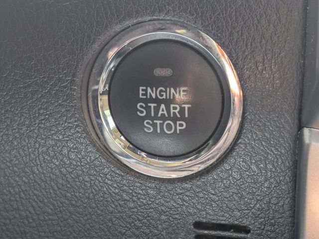 Used 2018 Toyota 4Runner Limited AWD/4WD image 30