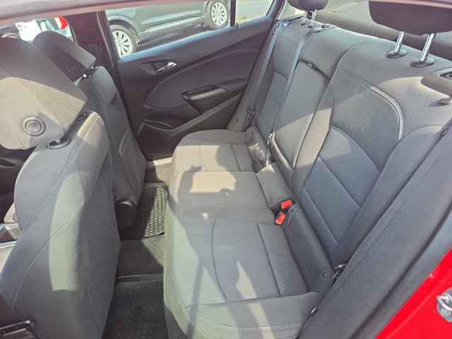 Used 2018 Chevrolet Cruze LT w/ Convenience Package FWD image 21