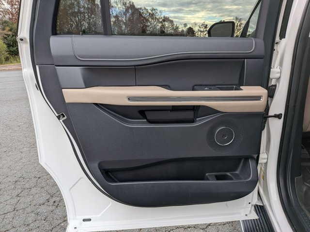 Certified 2022 Ford Expedition Max XLT image 27