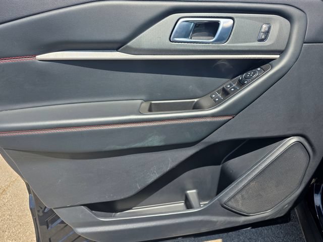 Certified 2025 Ford Explorer ST-Line AWD/4WD image 8