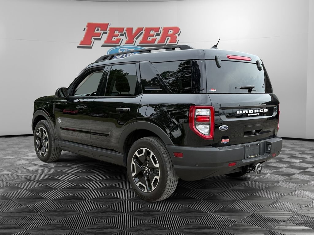 Certified 2023 Ford Bronco Sport Outer Banks w/ Tech Package AWD/4WD image 3