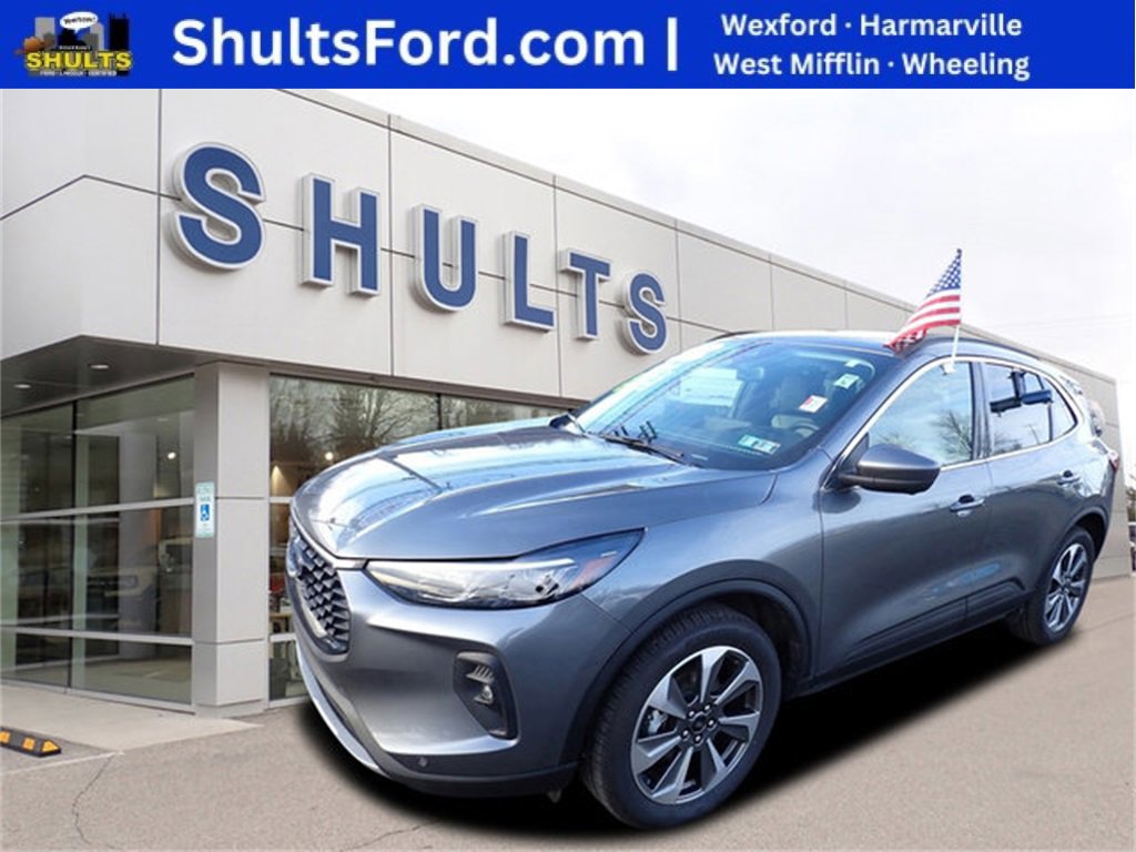 Certified 2025 Ford Escape Platinum w/ Premium Technology Package image 7