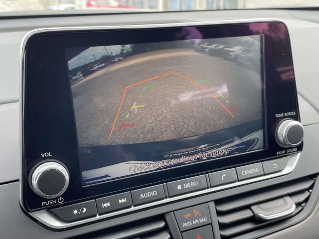 Used 2025 Nissan Altima 2.5 SV image 23