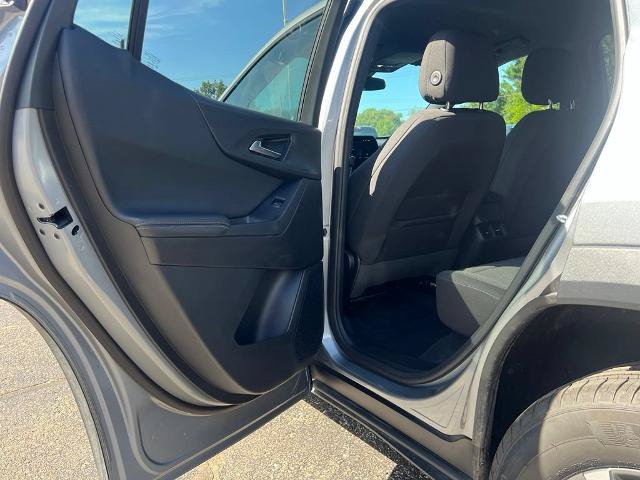 Used 2026 Chevrolet Equinox LT AWD/4WD image 35