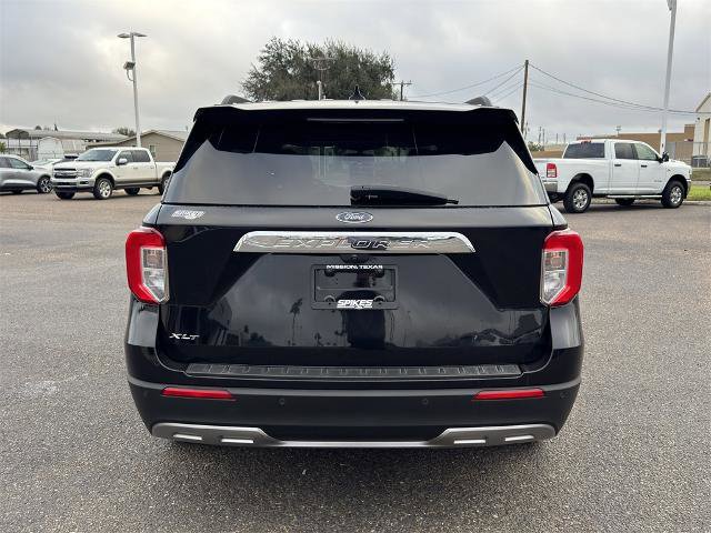 Certified 2021 Ford Explorer XLT w/ Equipment Group 202A image 4