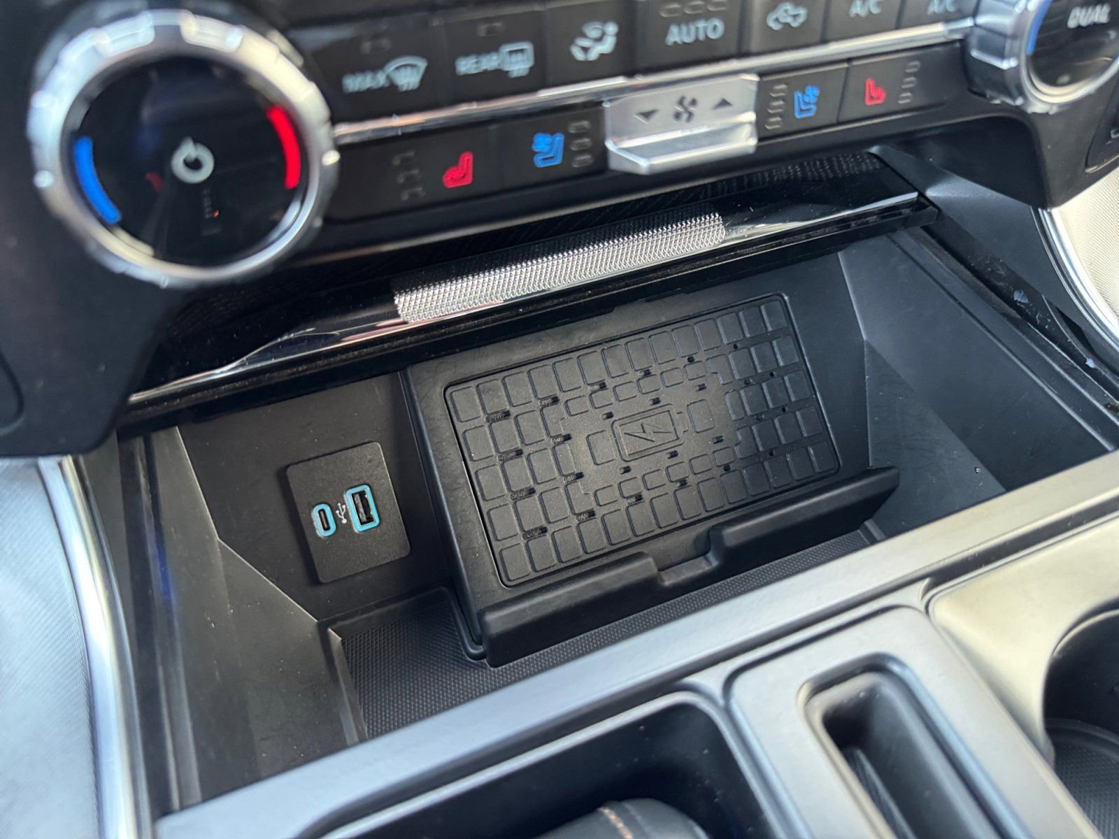 Certified 2023 Ford F150 Platinum w/ Equipment Group 701A High image 25