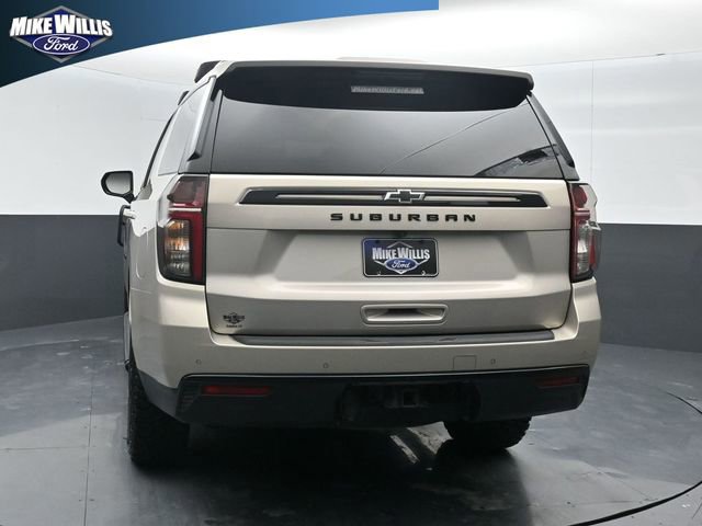 Used 2023 Chevrolet Suburban Z71 image 10