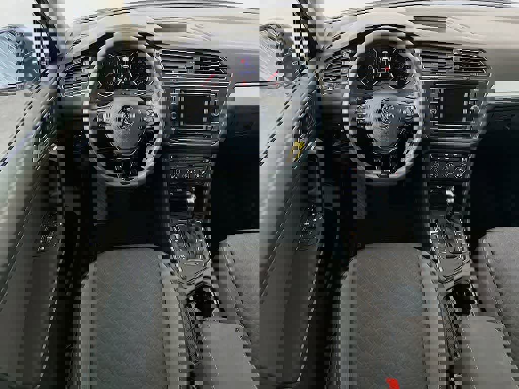 Used 2020 Volkswagen Tiguan S image 13