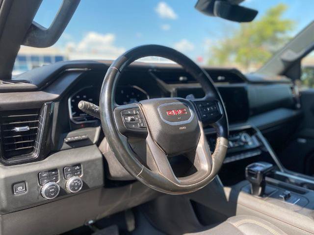 Used 2024 GMC Sierra 1500 AT4 w/ Technology Package AWD/4WD image 12