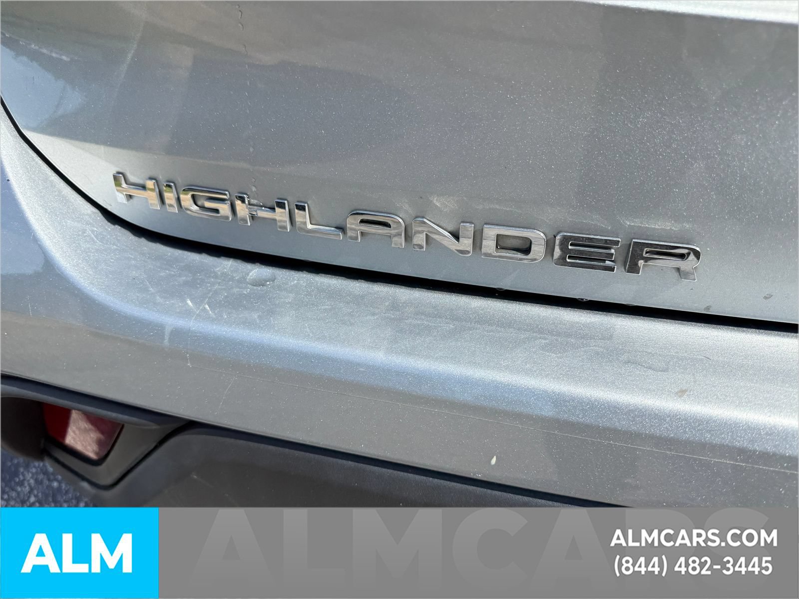 Used 2021 Toyota Highlander L AWD/4WD image 8
