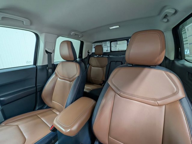 Certified 2022 Ford Maverick Lariat FWD image 12