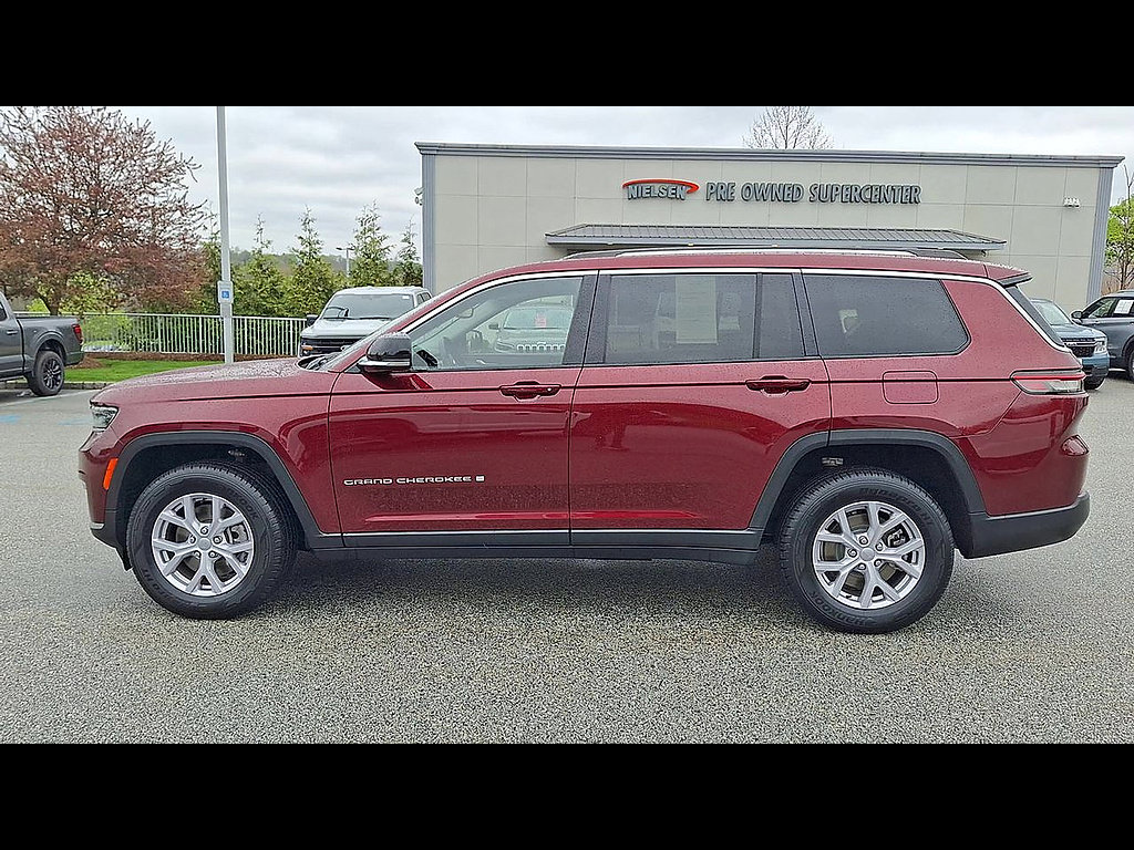 Used 2022 Jeep Grand Cherokee L Limited AWD/4WD image 5
