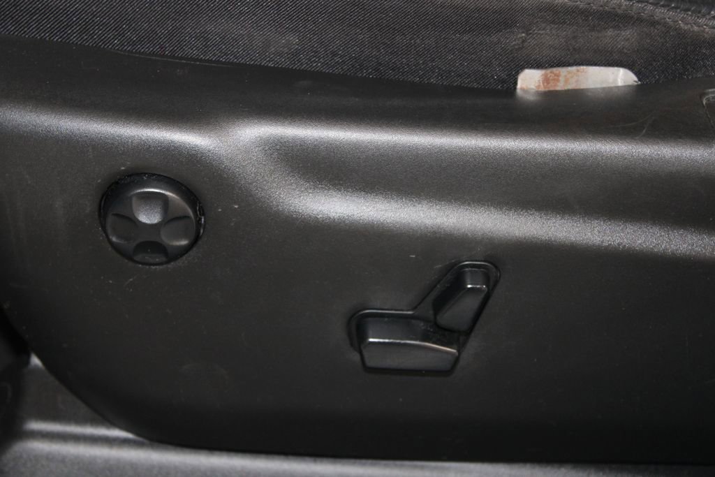 Used 2020 Jeep Grand Cherokee Altitude image 22