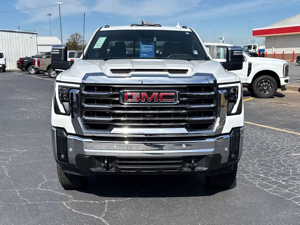 Used 2024 GMC Sierra 2500 SLT w/ SLT Premium Package image 2