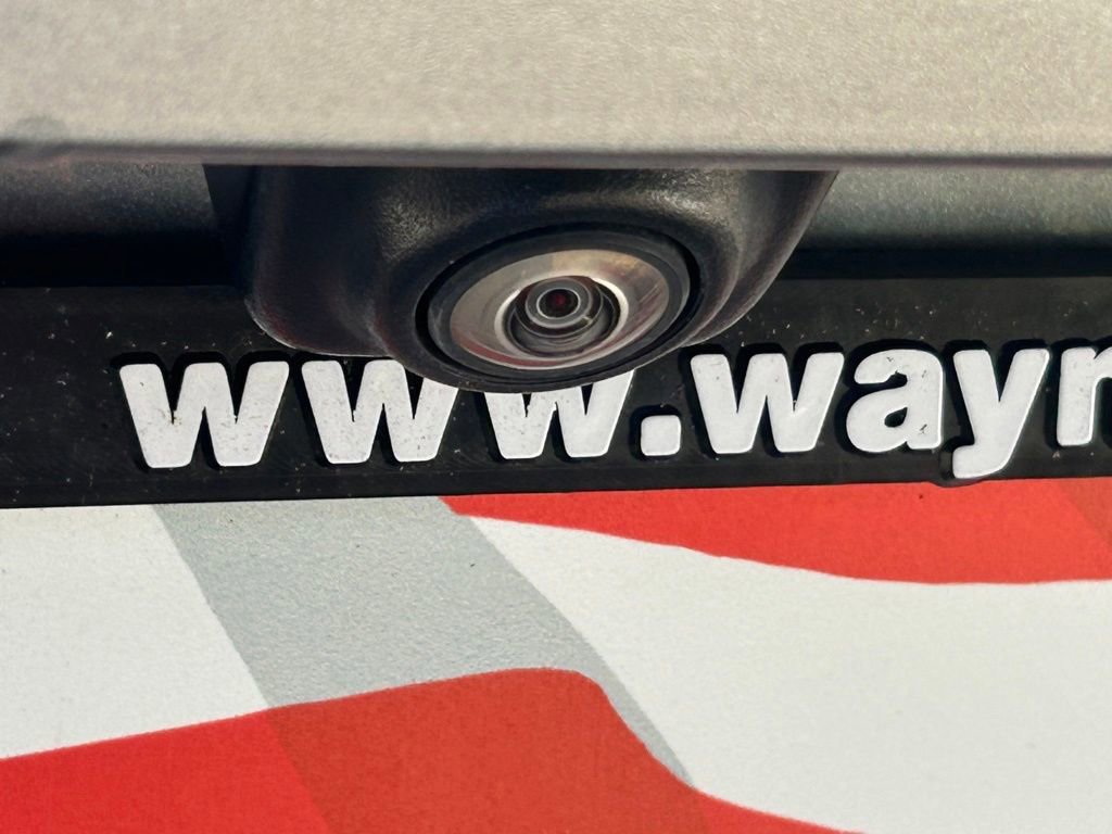 Used 2023 Chevrolet Suburban LT image 22