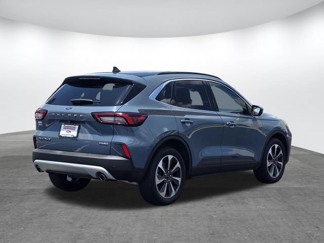 Certified 2023 Ford Escape Platinum w/ Premium Technology Package AWD/4WD image 4