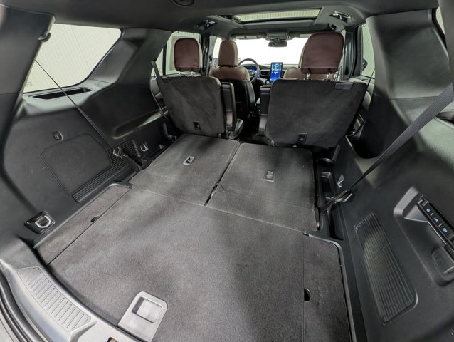 Certified 2023 Ford Explorer Platinum w/ Technology Package AWD/4WD image 23