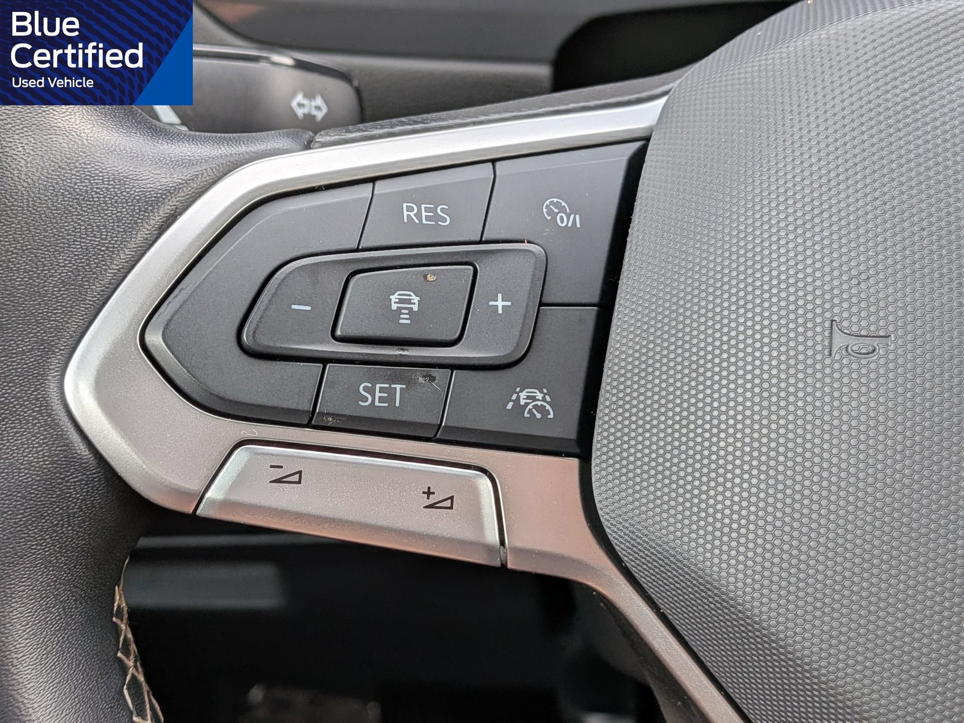 Used 2024 Volkswagen Tiguan SE FWD image 26
