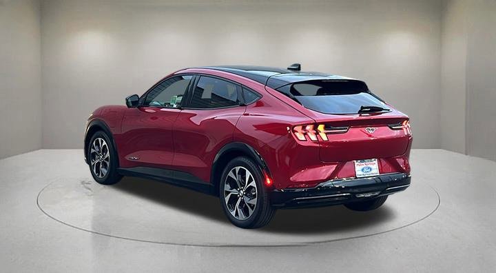 Certified 2022 Ford Mustang Mach-E Premium image 3