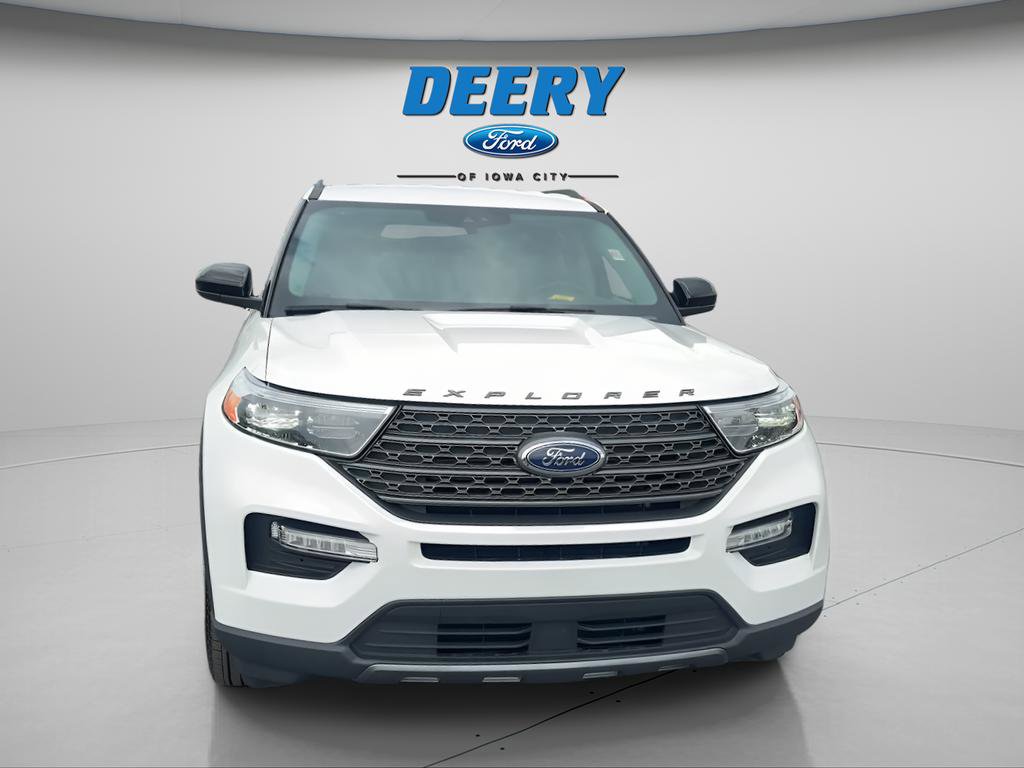 Certified 2024 Ford Explorer XLT w/ Equipment Group 202A AWD/4WD image 8