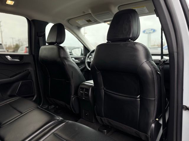 Certified 2025 Ford Escape Platinum image 21