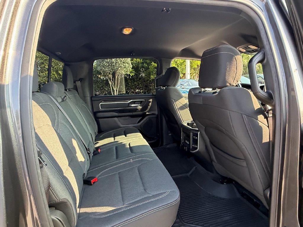 Used 2022 RAM 1500 Big Horn AWD/4WD image 17