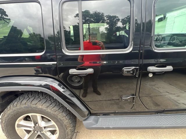 Used 2021 Jeep Wrangler Unlimited Sahara AWD/4WD image 14