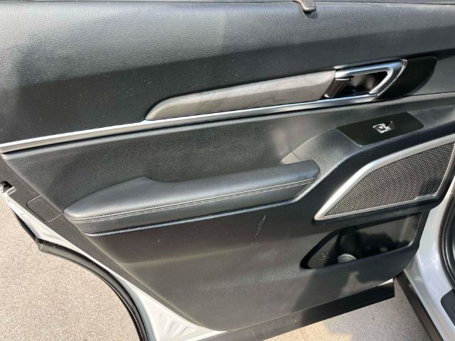 Used 2023 Kia Telluride EX X-Line AWD/4WD image 18