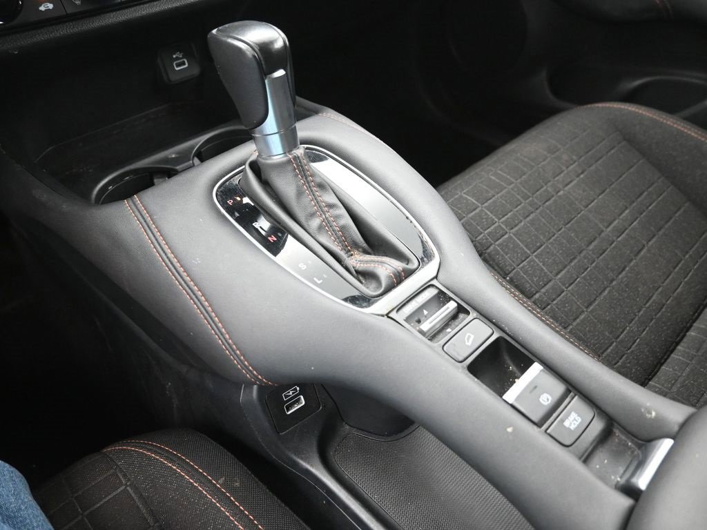 Used 2023 Honda HR-V Sport image 32