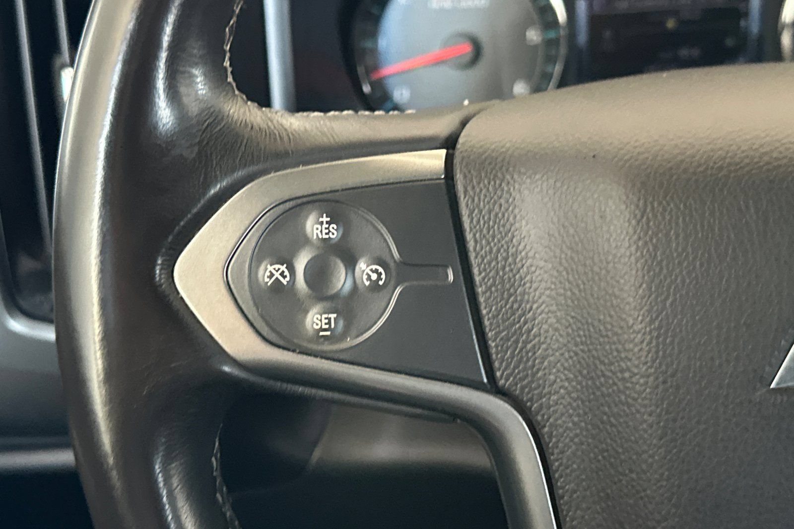Used 2018 Chevrolet Silverado 1500 LT w/ All Star Edition AWD/4WD image 23