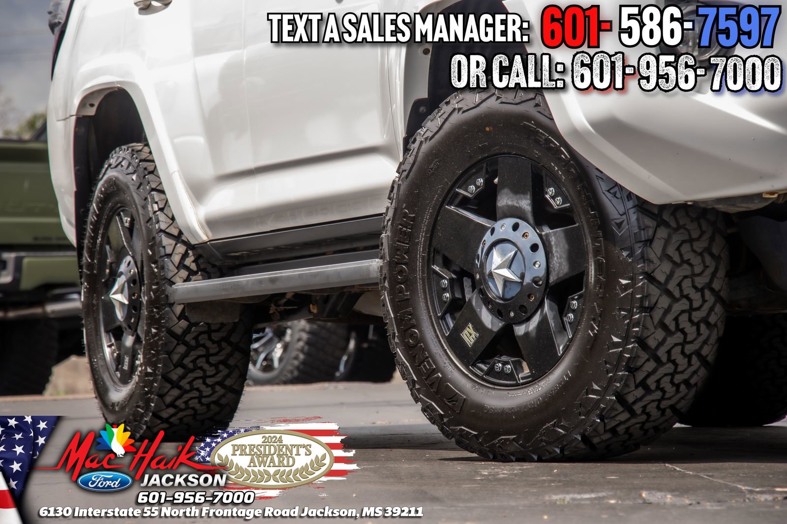 Used 2019 Toyota 4Runner SR5 AWD/4WD image 3