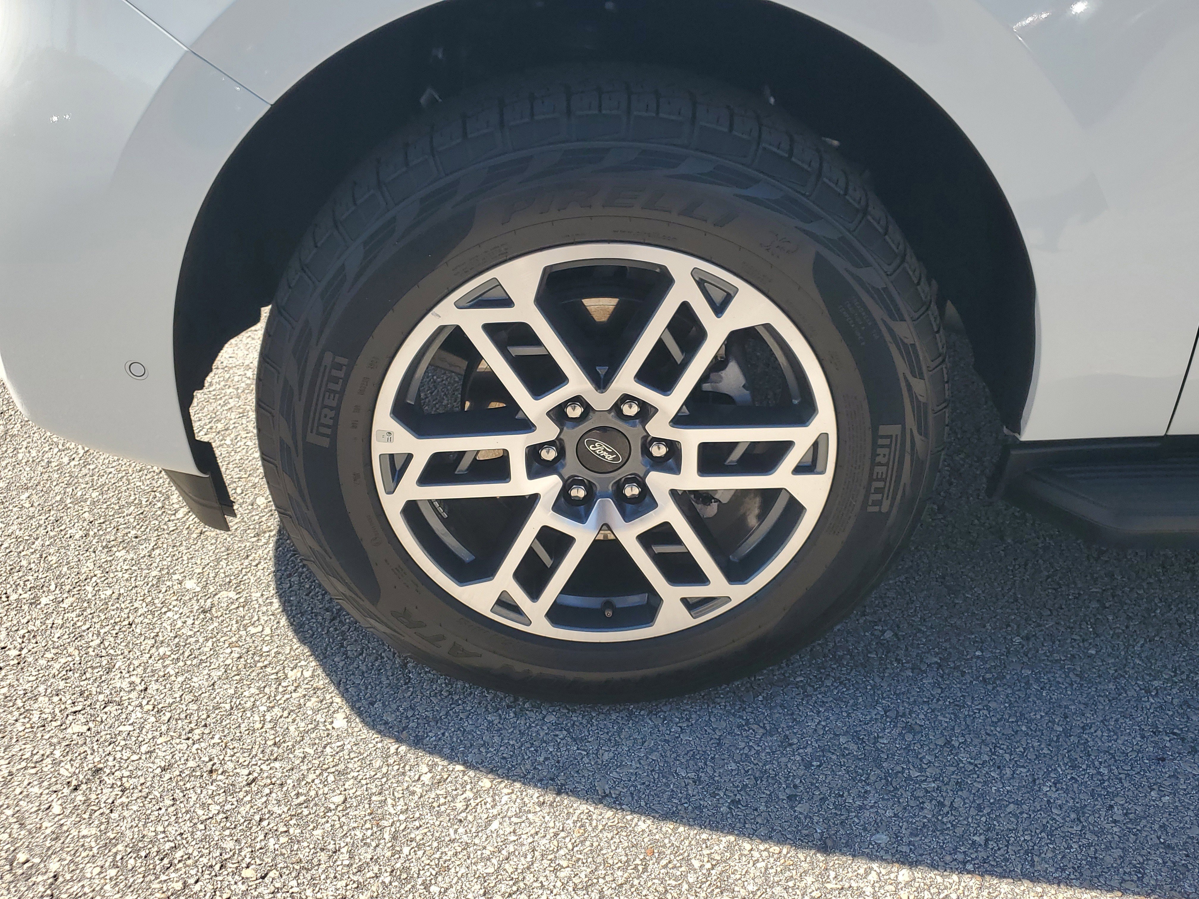 Certified 2025 Ford Expedition Active image 8