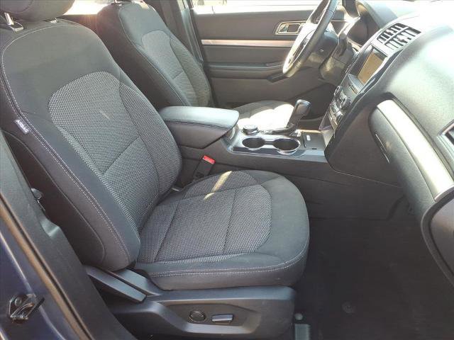 Certified 2019 Ford Explorer XLT w/ Equipment Group 201A AWD/4WD image 17