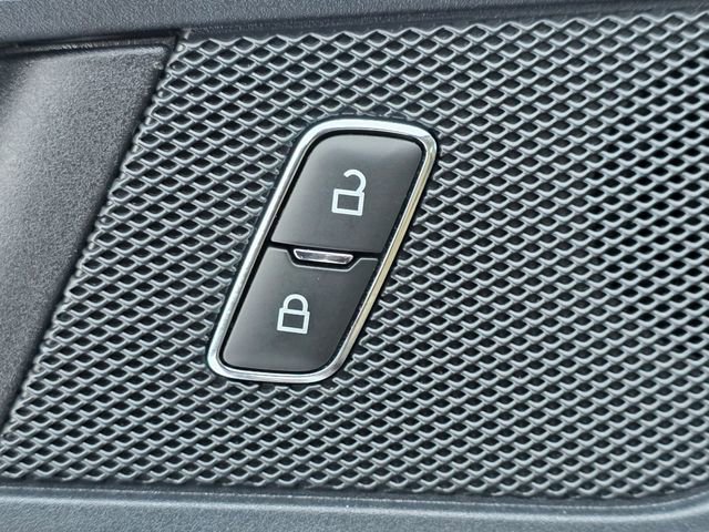 Certified 2021 Ford Edge SEL w/ Convenience Package image 12