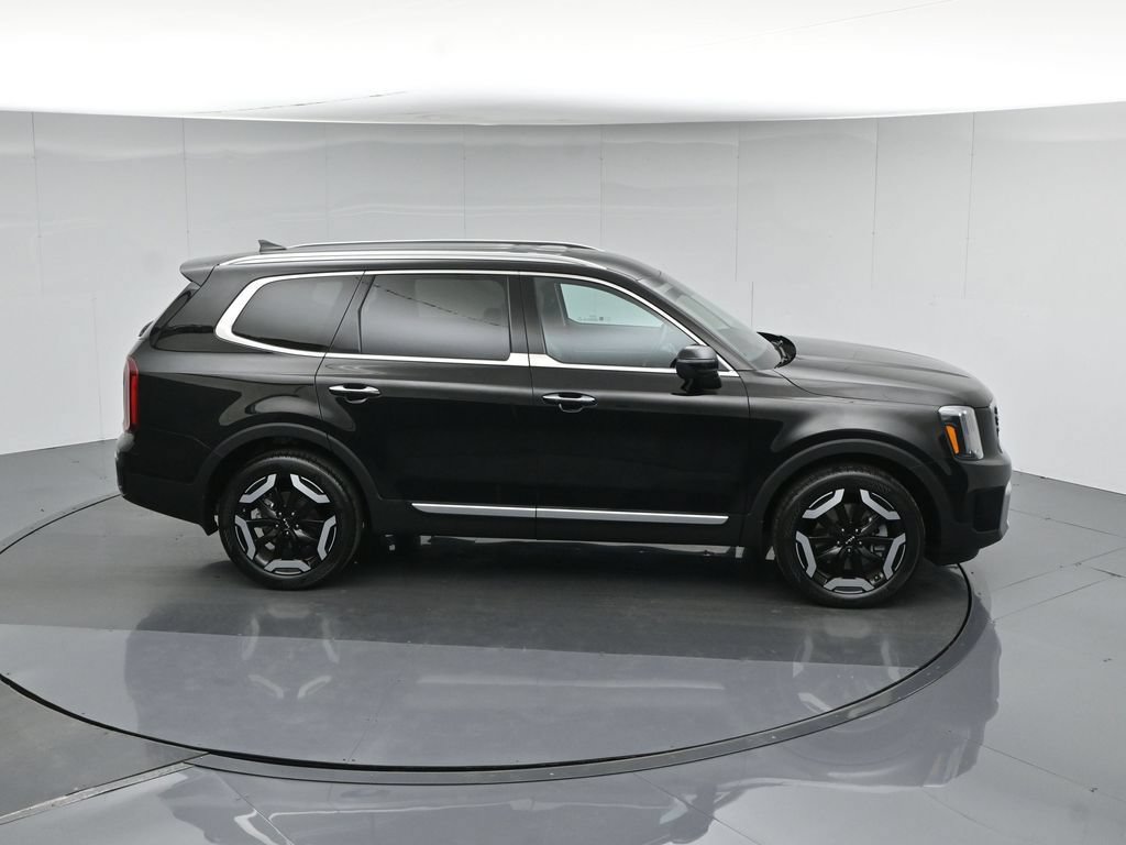 Used 2024 Kia Telluride S FWD image 59