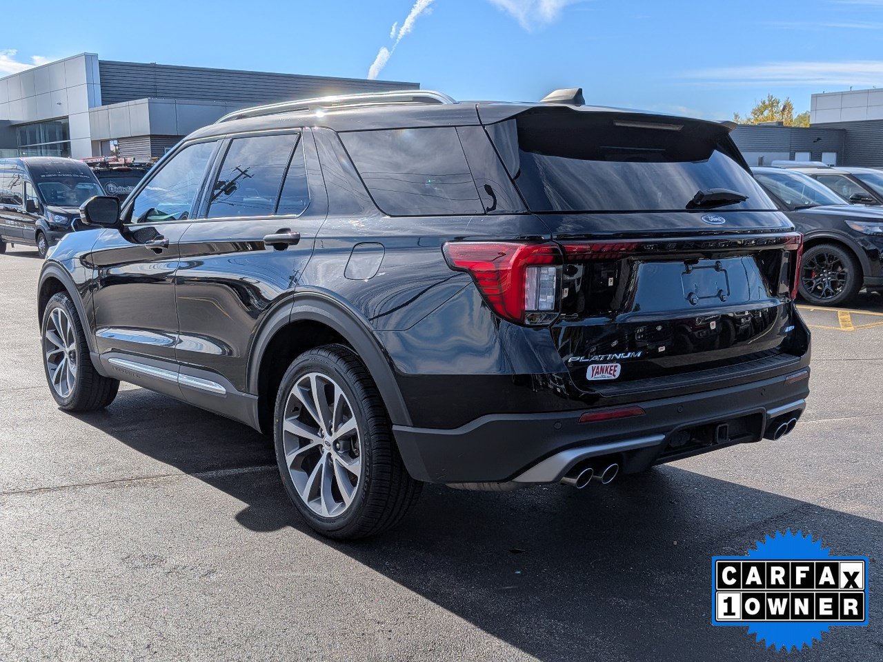 Certified 2025 Ford Explorer Platinum w/ Ultimate Package AWD/4WD image 6