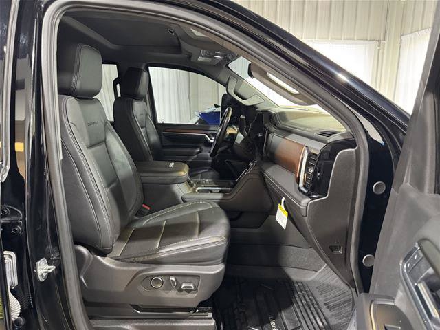 Used 2025 GMC Sierra 2500 Denali w/ Denali Reserve Package AWD/4WD image 14