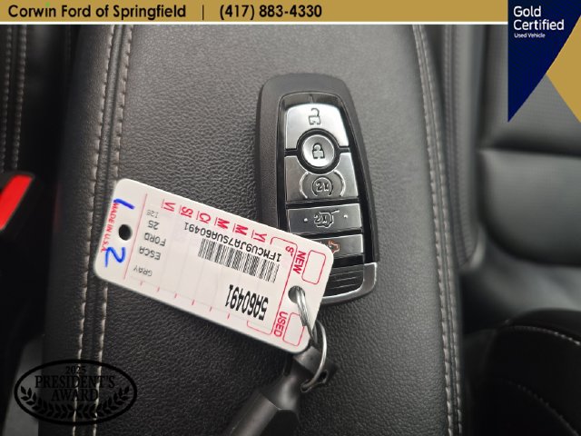 Certified 2025 Ford Escape Platinum AWD/4WD image 27