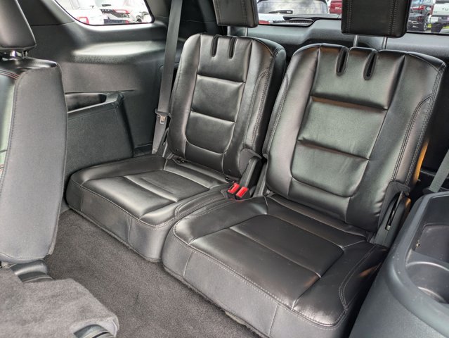 Certified 2018 Ford Explorer XLT w/ Equipment Group 202A FWD image 18