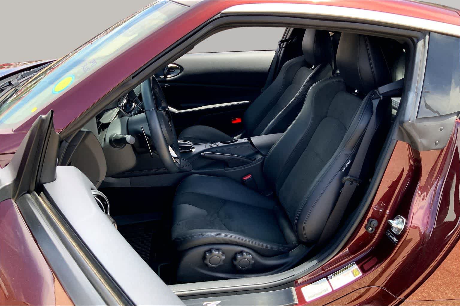 Used 2024 Nissan Z Performance w/ Floor Mat Package RWD image 8