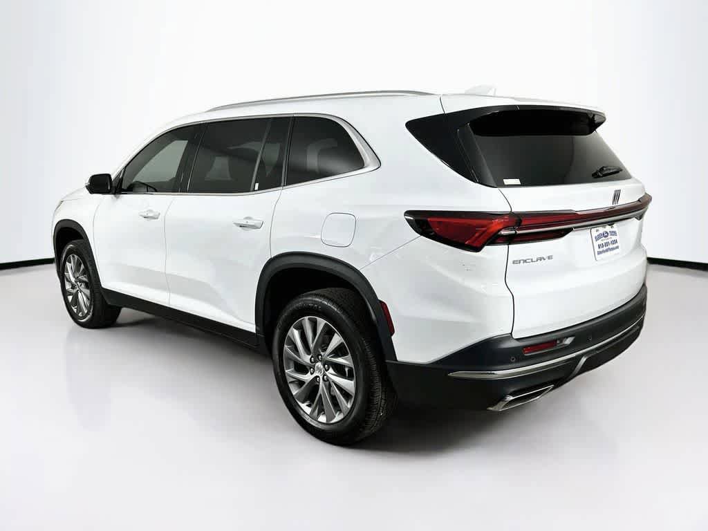 Used 2025 Buick Enclave Preferred FWD image 4