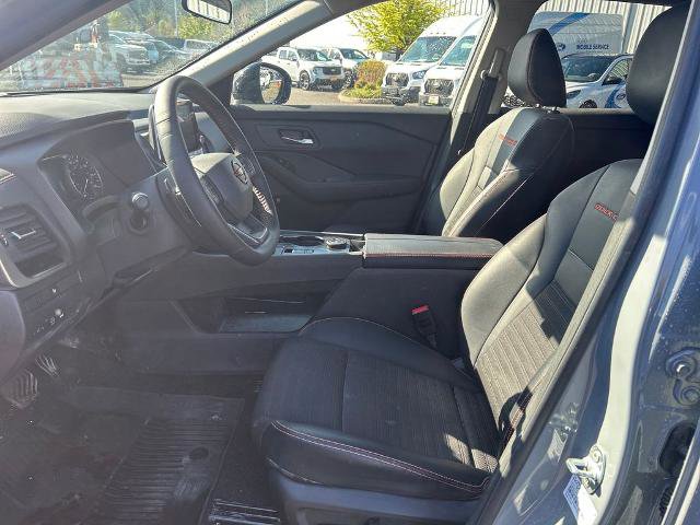 Used 2025 Nissan Rogue SV AWD/4WD image 6