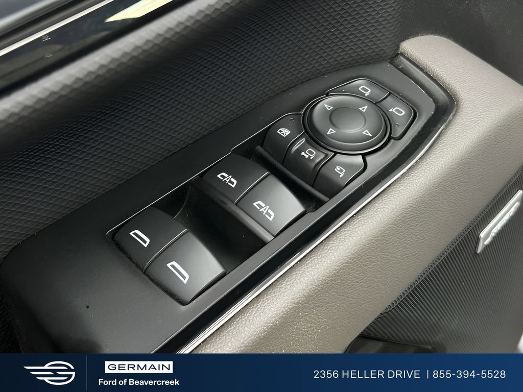 Used 2024 Chevrolet Silverado 2500 ZR2 w/ Technology Package AWD/4WD image 17