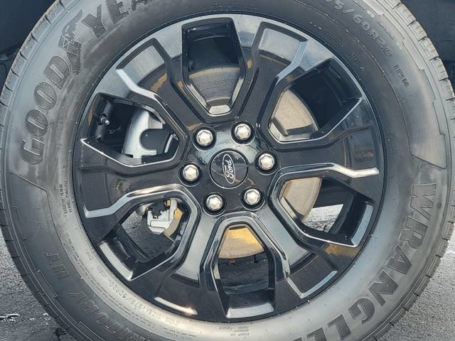 Certified 2023 Ford F150 Platinum w/ Equipment Group 701A High AWD/4WD image 17