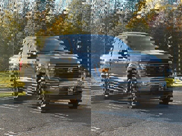 Certified 2022 Ford F150 XLT w/ XLT Black Appearance Package image 2