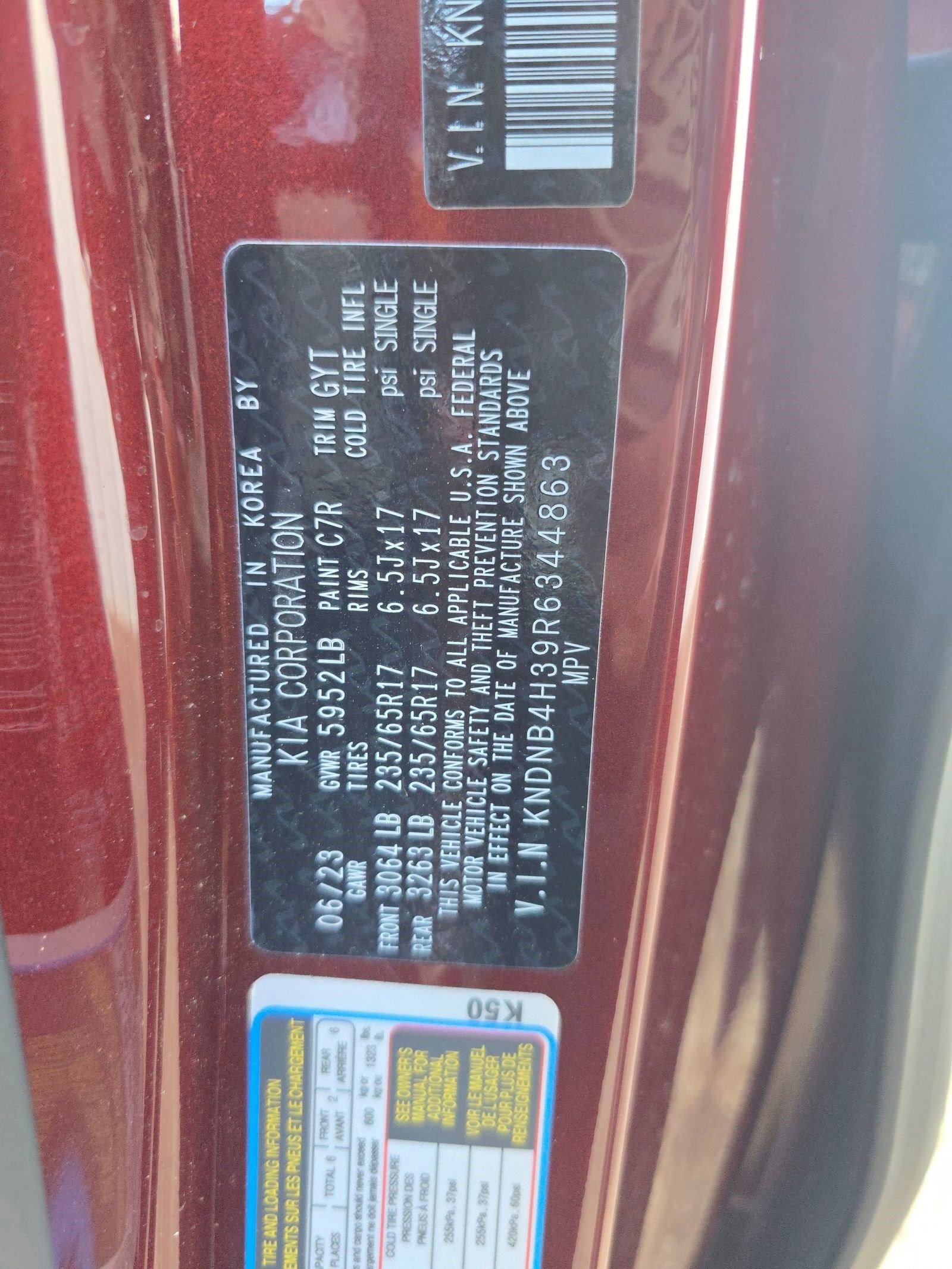 Used 2024 Kia Carnival LX image 19