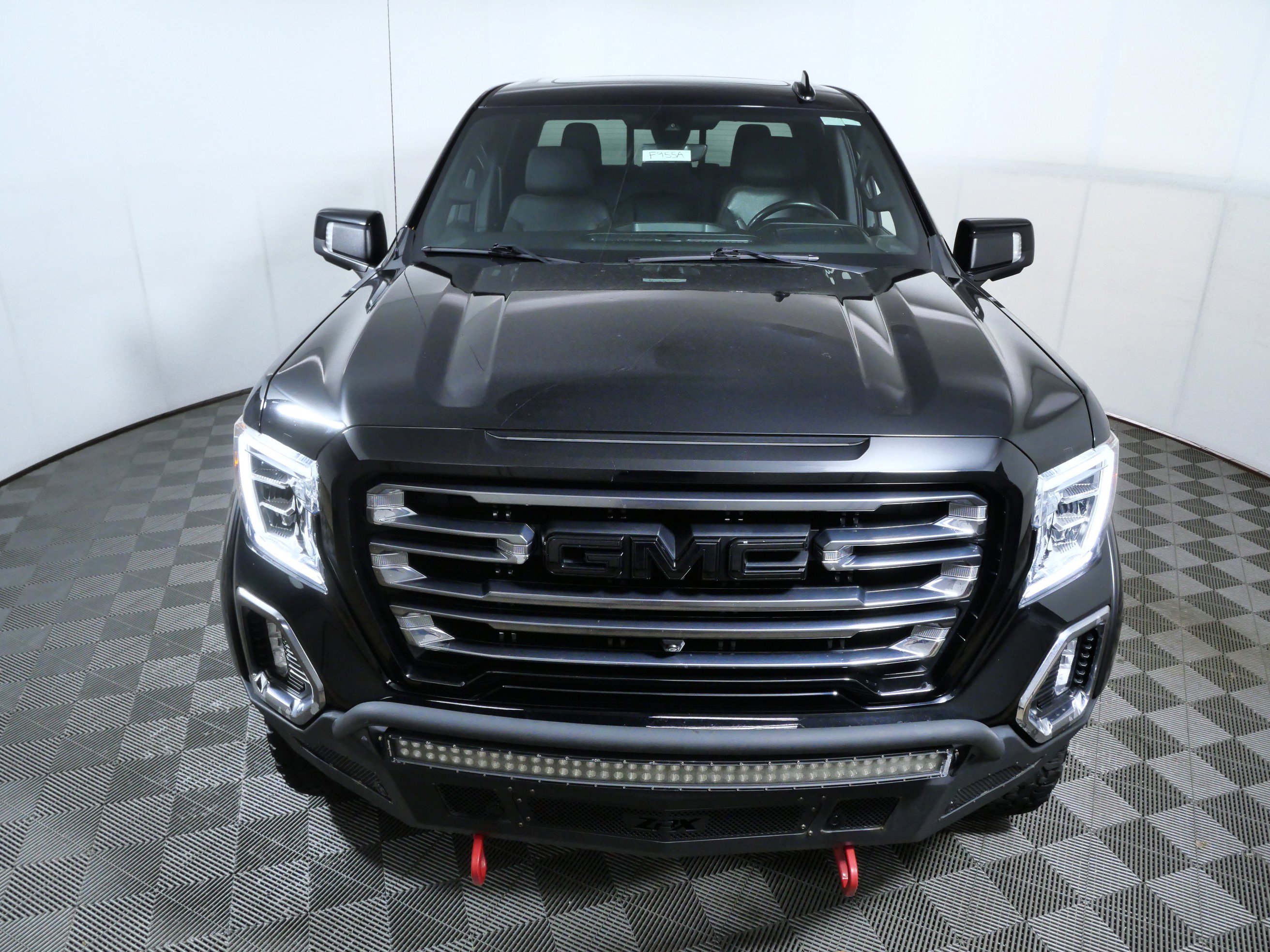 Used 2020 GMC Sierra 1500 AT4 w/ AT4 Premium Package AWD/4WD image 3