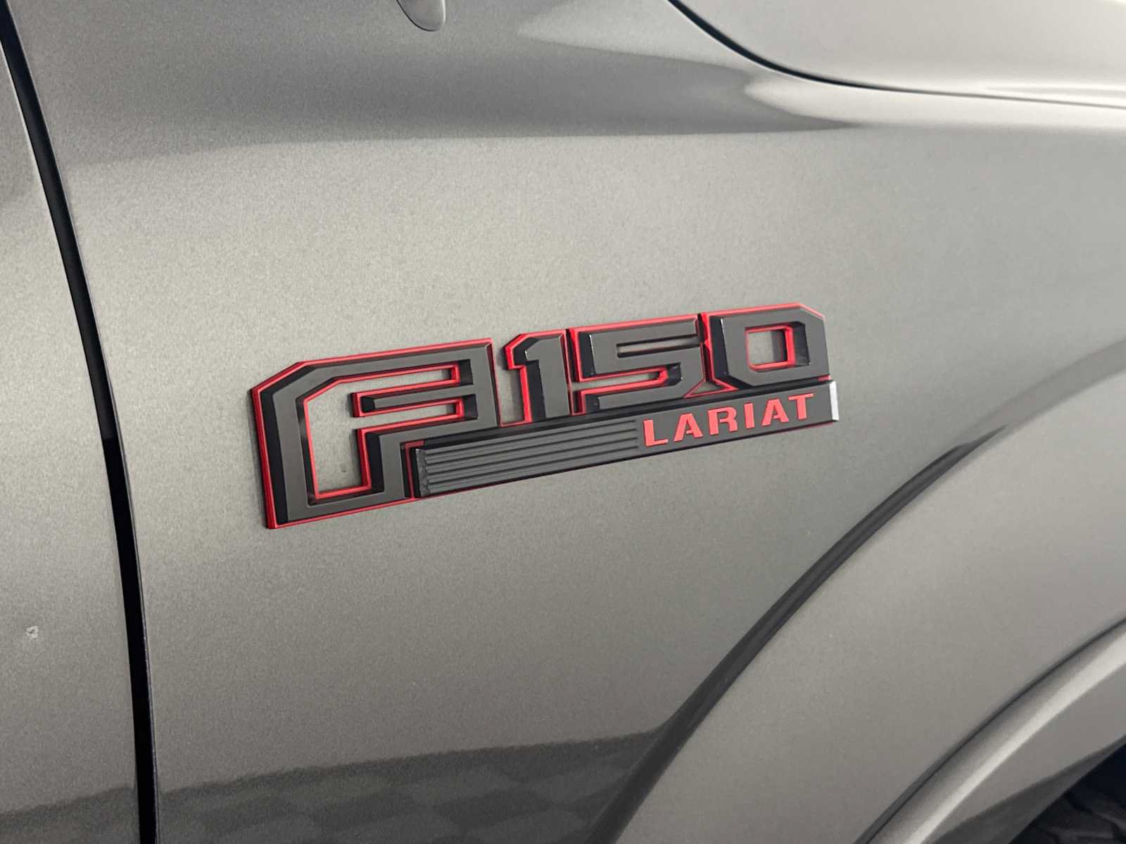 Certified 2018 Ford F150 Lariat w/ Equipment Group 502A Luxury AWD/4WD image 16
