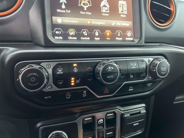 Used 2022 Jeep Gladiator Mojave w/ Cold Weather Group AWD/4WD image 21